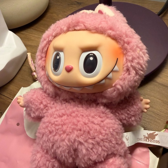 POP MART LABUBU LYCHEE BERRY - Picture 4 of 4